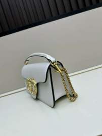 Picture of Valentino Handbags _SKUfw212758140fw